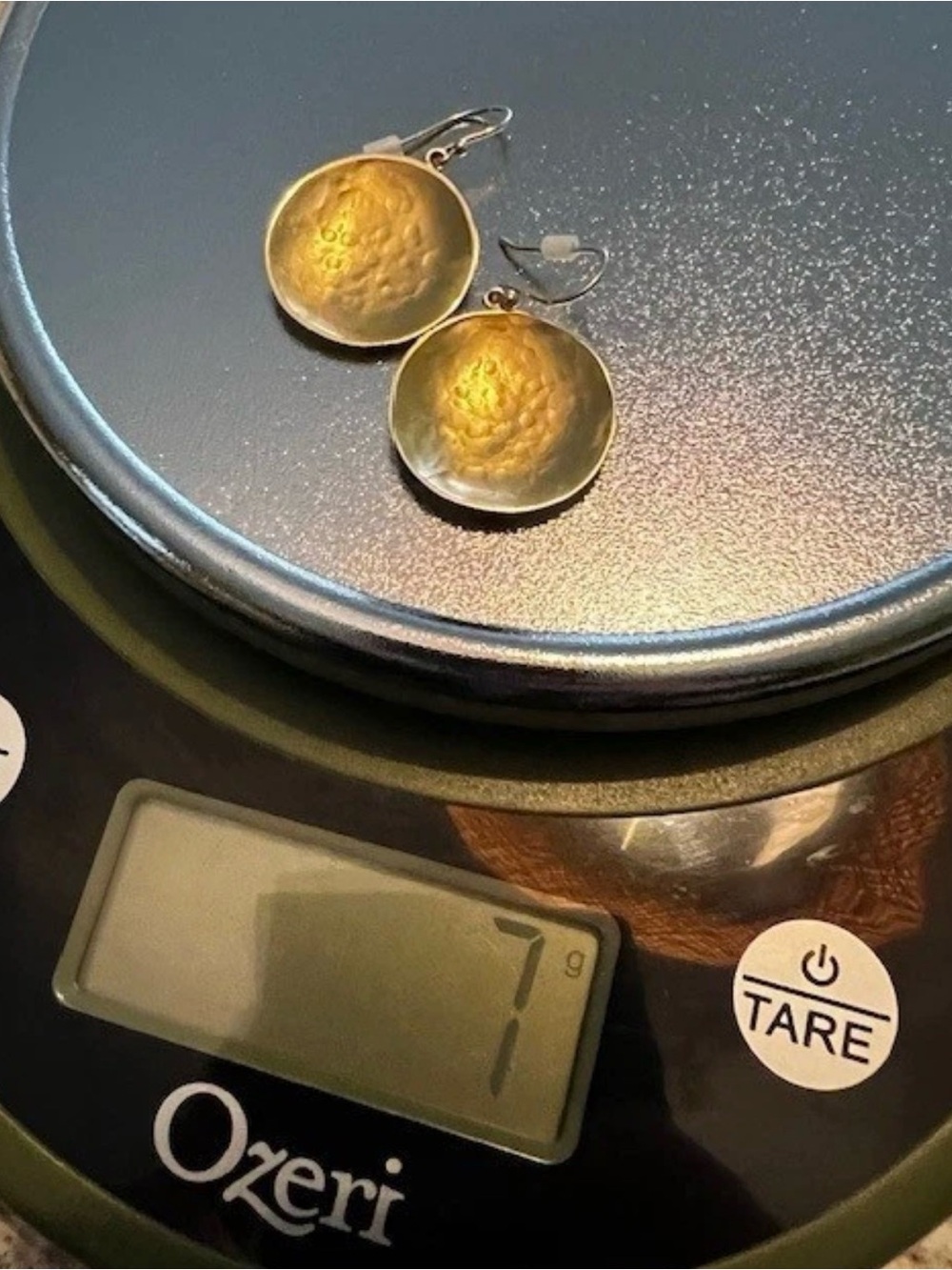 Anne Sportun 18 Karat Yellow Gold Earrings - Large Hammered Disc With Hooks - Picture 8 of 10